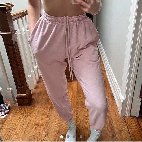 Pretty Little Thing (PLT) Light Pink Sweatpants/Joggers - Picture 1 of 4